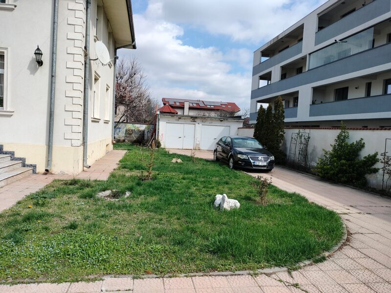 Pipera, rond OMV, com 0% Bucuresti, vila 390mp teren 1019mp, piscina 110mc